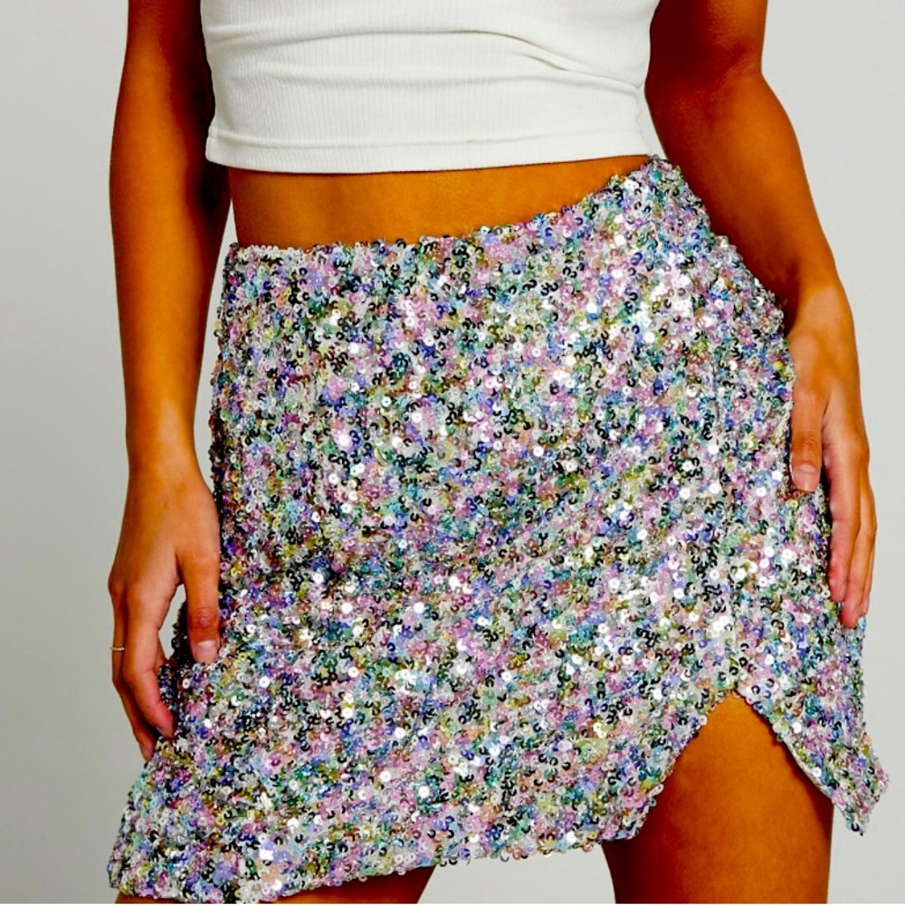 Sequin Skirt in Rainbow Sikver